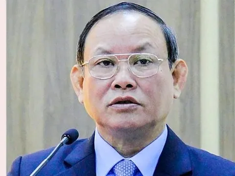 Hôm nay xét xử cựu Chủ tịch Nhà xuất bản Giáo dục Việt Nam và 7 người khác