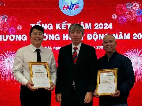 Khen thưởng các tập thể, cá nhân trong phong trào võ thuật Taekwondo Hà Nội