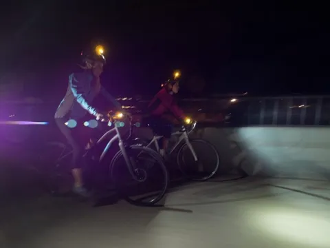 Theo quy định mới, xe đạp không có đèn hoặc bộ phận này có thể bị phạt nặng