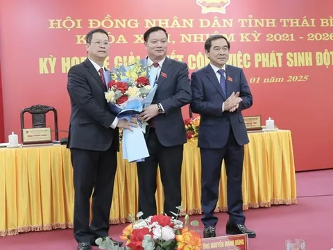 Ông Nguyễn Mạnh Hùng được bầu giữ chức Chủ tịch UBND tỉnh Thái Bình