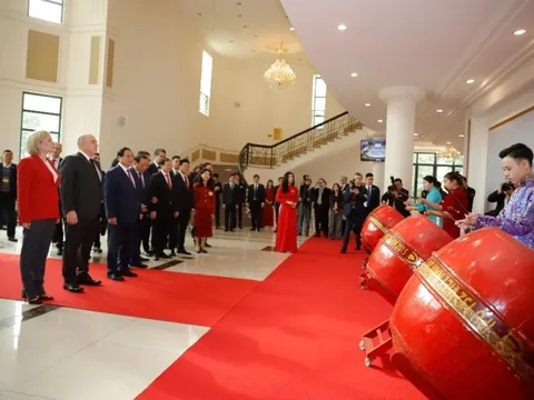 Nhiều tiết mục đặc sắc tai chương trình nghệ thuật kỷ niệm 75 năm quan hệ ngoại giao Việt Nam- Nga