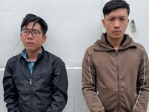 Bí mật trong căn nhà thuê của một “đầu nậu” chuyên buôn bán hàng cấm