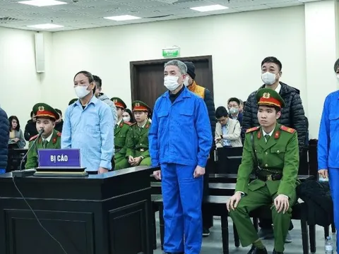 Cựu Chủ tịch Nhà xuất bản Giáo dục bị đề nghị mức án từ 12-13 năm tù vì “Nhận hối lộ”