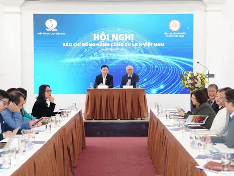 Báo chí đồng hành phát triển du lịch Việt Nam bền vững