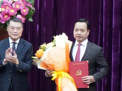 Thứ trưởng Bộ Tư pháp làm Bí thư Tỉnh ủy Vĩnh Long