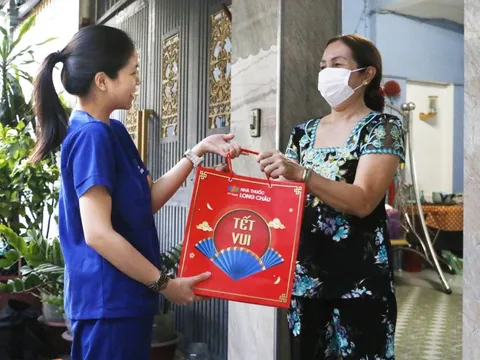 Vui Tết hiếu thảo, gửi trao thân tình