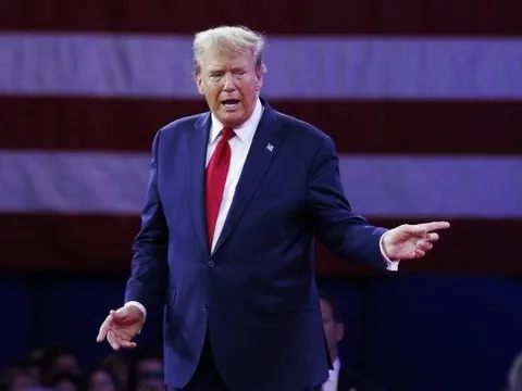 Thay đổi địa điểm nhậm chức tổng thống của ông Donald Trump vì thời tiết khắc nghiệt