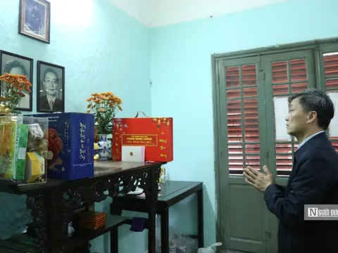 Chủ tịch Hội Luật gia Việt Nam thắp hương tưởng niệm các nguyên Chủ tịch Hội