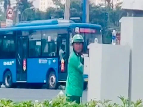 Lời khai bất ngờ của tài xế công nghệ tự ý điều chỉnh đèn giao thông