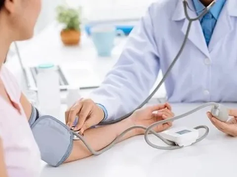 Bác sĩ được quyền từ chối khám chữa bệnh trong những trường hợp nào?