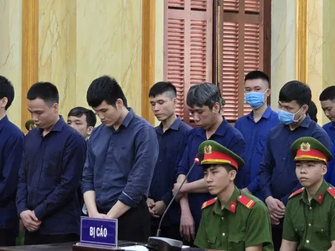 Xét xử nhóm người tổ chức sử dụng ma túy tại quán bar Phương Lâm