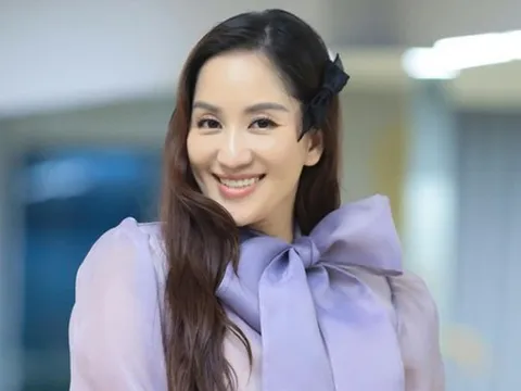 Nhan sắc cùng vóc dáng của nữ hoàng dancesport Khánh Thi qua cam thường