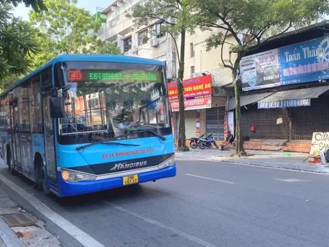 Xe buýt Hà Nội xuyên Tết phục vụ nhân dân