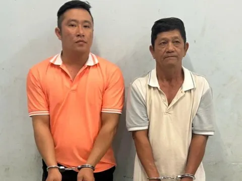 Khởi tố, tạm giam con rể và cha vợ đánh tài xế xe ôm công nghệ sau va chạm giao thông