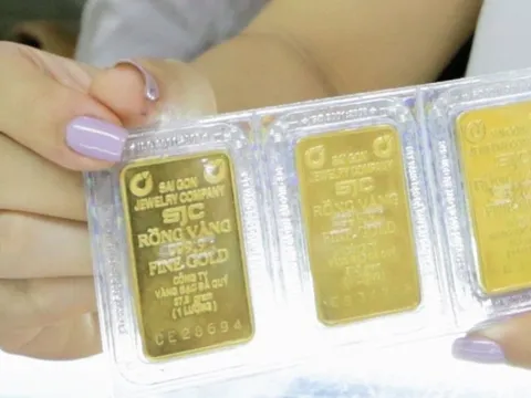 Giá vàng sáng 20/1 giảm 200.000 đồng/lượng