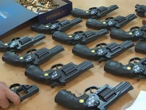 Liên tiếp phát hiện nhiều đối tượng tàng trữ vũ khí quân dụng