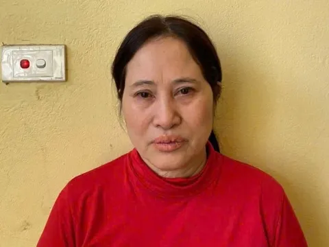 Bắt quả tang 2 thiếu niên mua dâm trong nhà nghỉ "Zin"