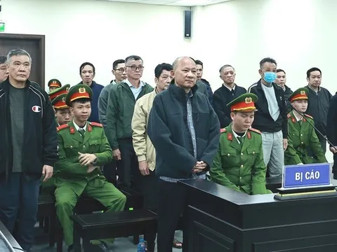 Cựu Chủ tịch UBND tỉnh Bình Thuận Lê Tiến Phương lĩnh án 6 năm tù