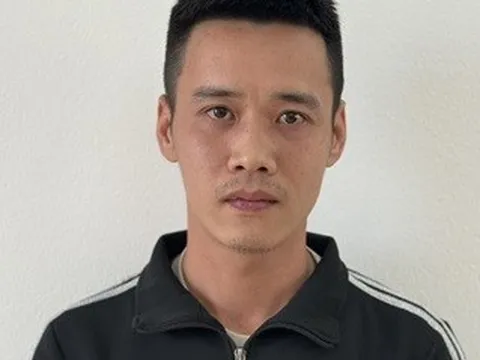 Khởi tố đối tượng lừa bán chim cảnh