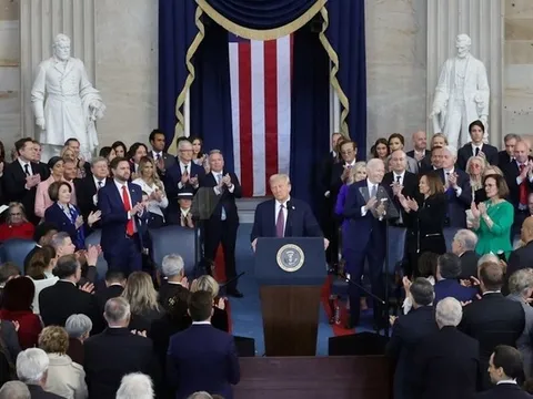 Chùm ảnh: Những khoảnh khắc ấn tượng nhất tại lễ nhậm chức của Tổng thống Mỹ Donald Trump