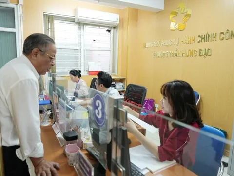 Hà Nội hỗ trợ 30 thủ tục hành chính tại đại lý dịch vụ công trực tuyến