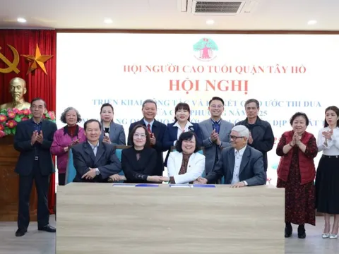 Hội Người cao tuổi quận Tây Hồ: Tiên phong xây dựng đô thị văn minh với phong trào “Tuổi cao - Gương sáng”