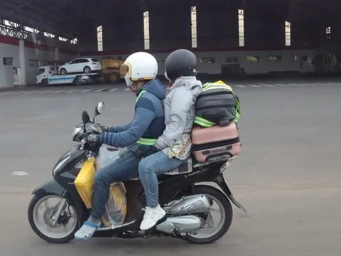 Đi xe máy "chở Tết về nhà", lưu ý điều này kẻo mất vui