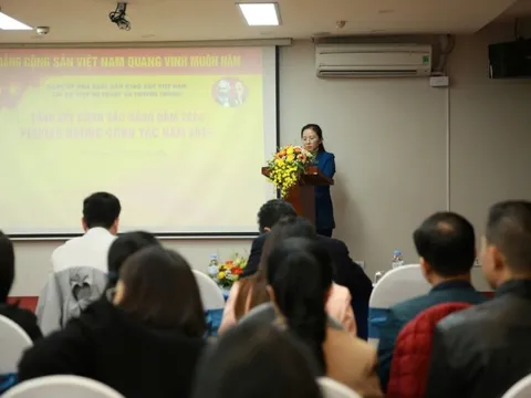 Vinh danh công nhân lao động tiêu biểu của NXBGDVN