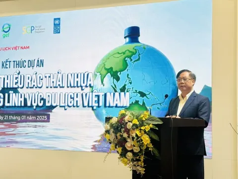 Nâng cao nhận thức và hành động về giảm thiểu rác thải nhựa trong du lịch