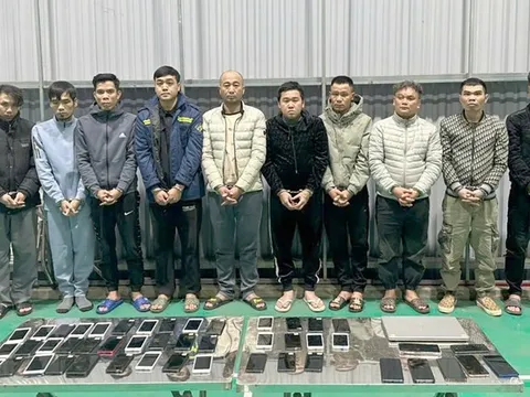 Triệt phá nhóm đối tượng trung chuyển dòng tiền lừa đảo công nghệ cao