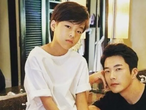 Hé lộ gương mặt quý tử cao 1m80 và công chúa nhỏ của Kwon Sang Woo