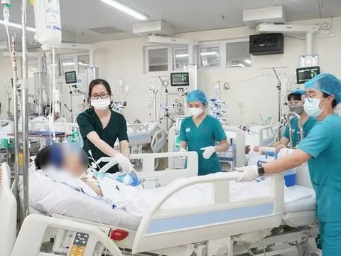 247 ca khám, cấp cứu vì ngộ độc thức ăn, bia rượu
