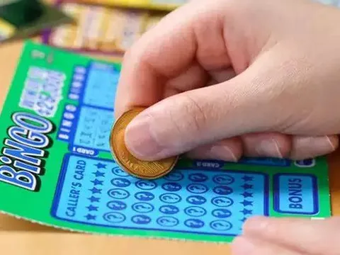 Nhân viên siêu thị trúng số 25 tỷ đồng nhờ bị gọi tăng ca cuối tuần