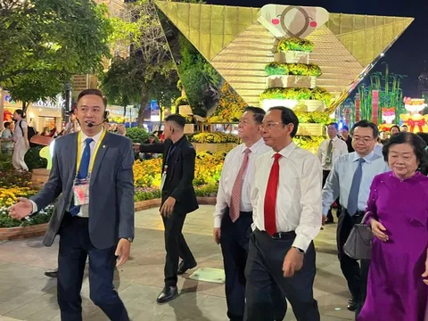 Đường hoa Nguyễn Huệ Tết Ất Tỵ 2025 chính thức đón khách tham quan