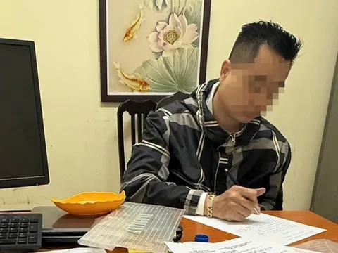 Hà Nội: Xử phạt người điều khiển ô tô dùng băng dính che biển kiểm soát