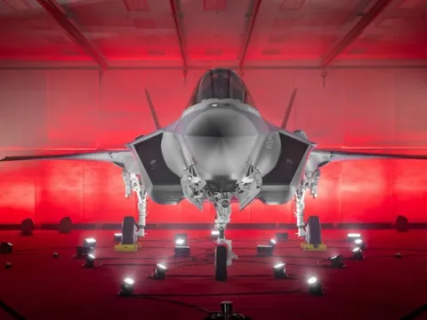 Ba Lan nhận cặp tiêm kích tàng hình F-35 đặc biệt