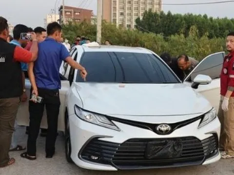 Phát hiện người phụ nữ 47 tuổi tử vong trong xe ô tô đậu bên đường