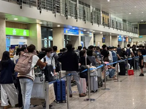 Hạn chế chậm, hủy chuyến bay trong cao đểm Tết Nguyên đán