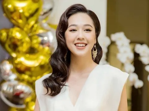 Nữ MC từng là Hoa khôi bản tin VTV cưới "ông chú thần tượng" hơn 16 tuổi, cuộc sống nhiều người ngưỡng mộ