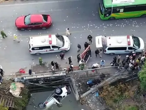 Thủ tướng yêu cầu tăng cường tính năng an toàn tại các khu vực cầu cống sau vụ tai nạn ở Nam Định