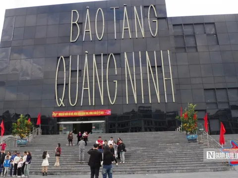 Du lịch Quảng Ninh thu nghìn tỷ ngay trong dịp Tết