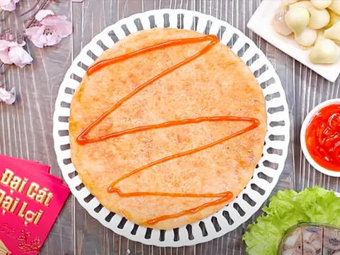 Tối nay ăn gì: Quên dầu đi, rán bánh chưng bằng thứ nước này ngon không tưởng