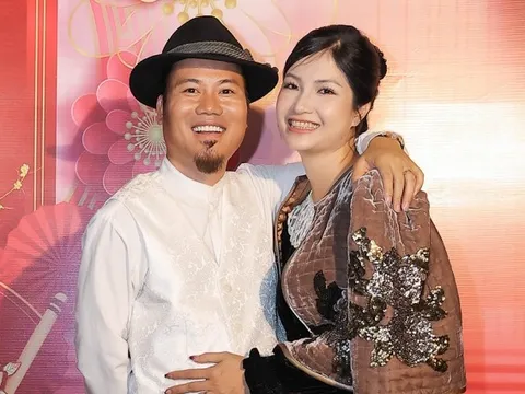 Nghệ sĩ hài nổi tiếng đất Bắc có cơ ngơi dát vàng, vẫn tự nhận "làm thuê cho vợ"