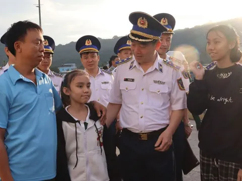 Hải trình mang Xuân ra biển