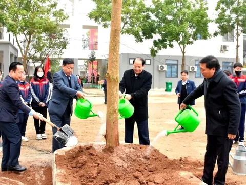 Không phô trương, lãng phí khi tổ chức Tết trồng cây