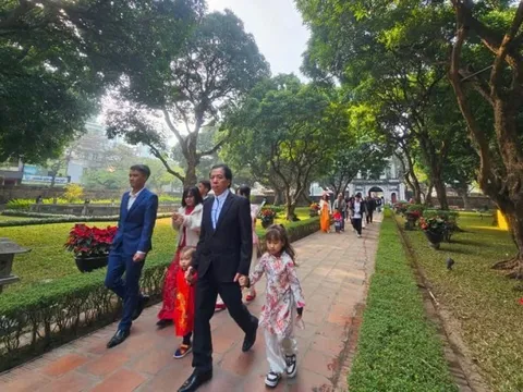 Văn Miếu - Quốc Tử Giám đón 6,5 vạn lượt khách trong 3 ngày Tết