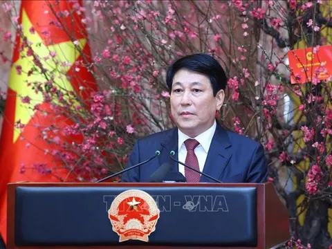 Chủ tịch nước Lương Cường gặp mặt đầu Xuân với Văn phòng Chủ tịch nước
