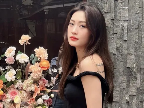 Hoa khôi bóng chuyền Việt Hương khoe khung cảnh lộng lẫy, hoành tráng bên trong căn biệt thự bạc tỷ