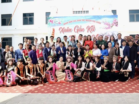 Đồng bào dân tộc thiểu số và miền núi đón Tết vui tươi, lành mạnh