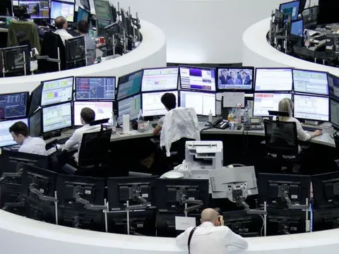 Lo ngại về chiến tranh thương mại, chứng khoán châu Âu tiếp tục giảm